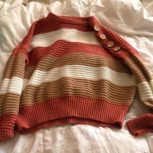 Color block autumn top, cute buttons on sleeve